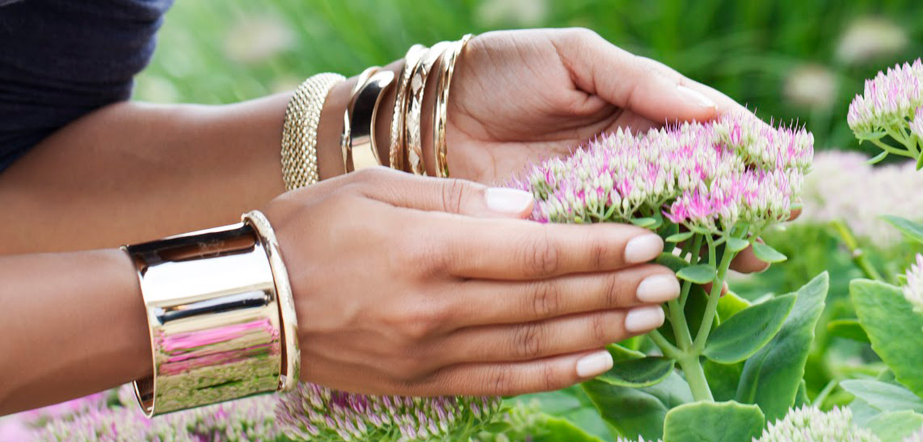 Bracelet Stacking: 4 Best Tips on How to stack Bracelets